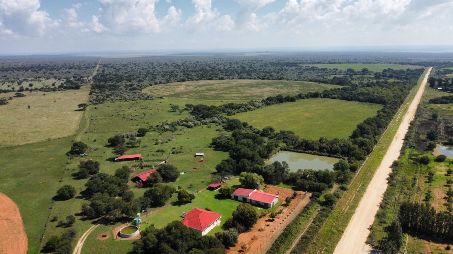 4 Bedroom Property for Sale in Jan Kempdorp Rural Northern Cape
